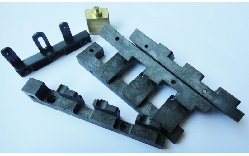 PPS+40GF也就是耐高溫而且加40%玻纖的注塑件